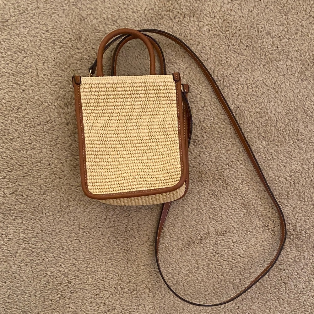 Elegant Tan and Cream Women's Bag